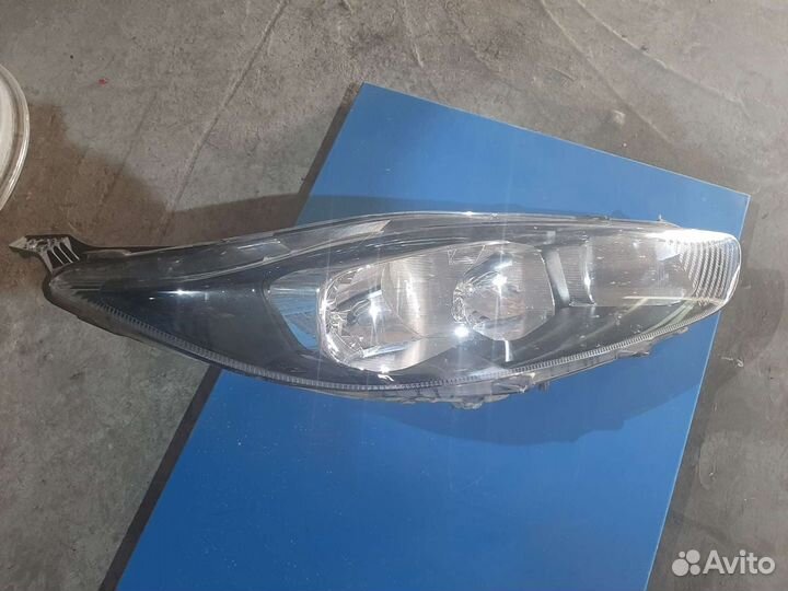 Фара передняя правая ford fiesta