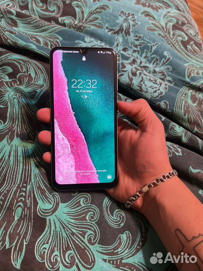 Samsung Galaxy A50, 4/64 ГБ