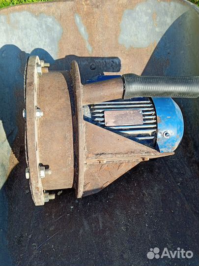 Зернодробилка молотковая