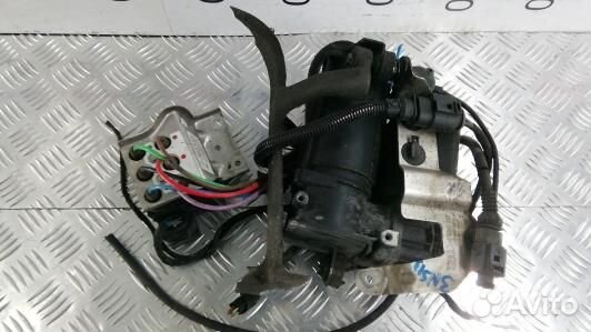Компрессор пневмоподвески audi A8 D3 (3NS13QN01)