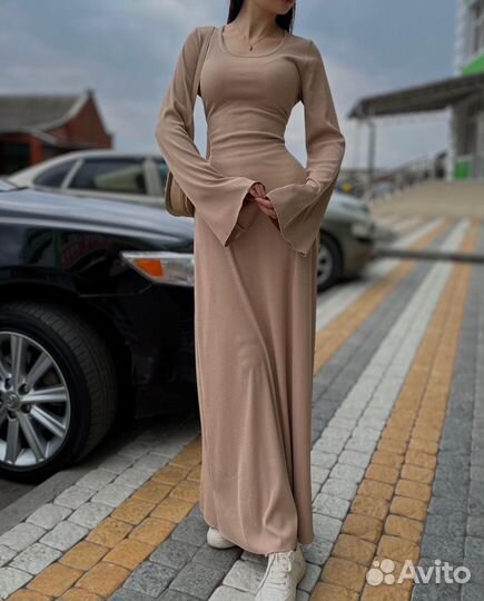 Вечернее платье в пол