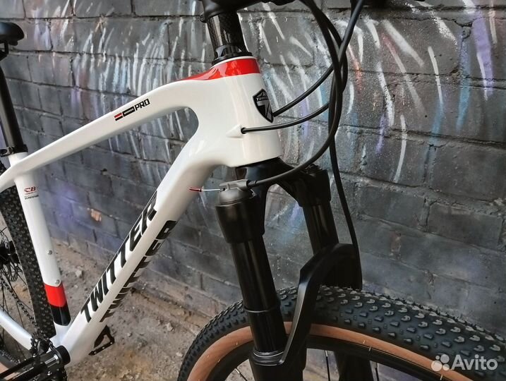 Велосипед карбоновый Twitter 29 На осях Deore 12sp