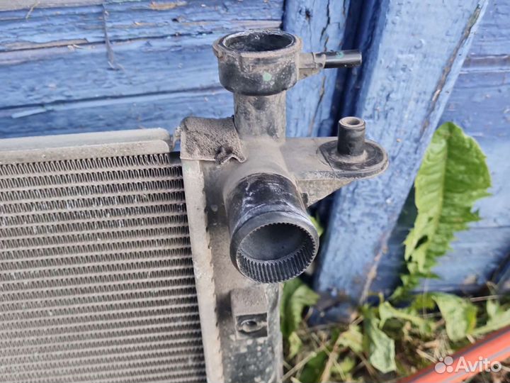 Радиатор охлаждения на hyundai ix35