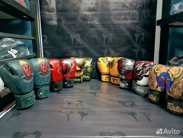 Боксерские перчатки Fairtex Falcon