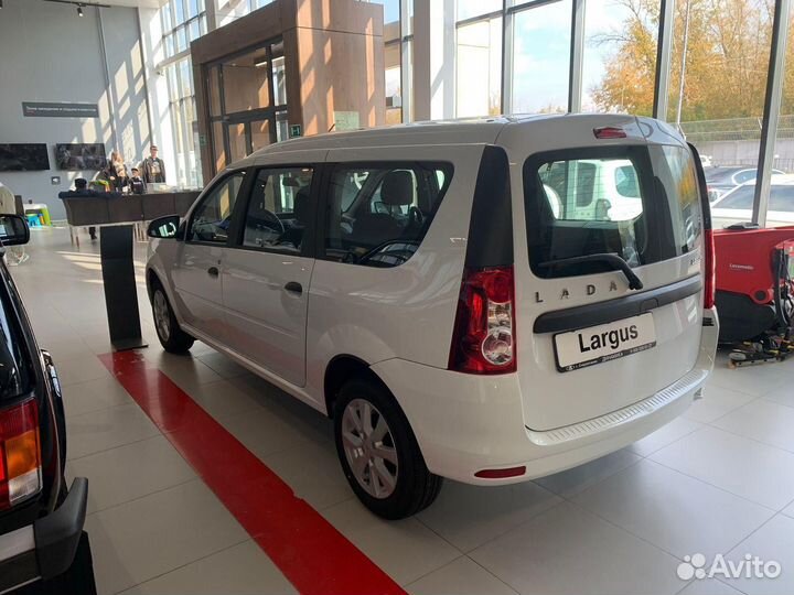 LADA Largus 1.6 МТ, 2023