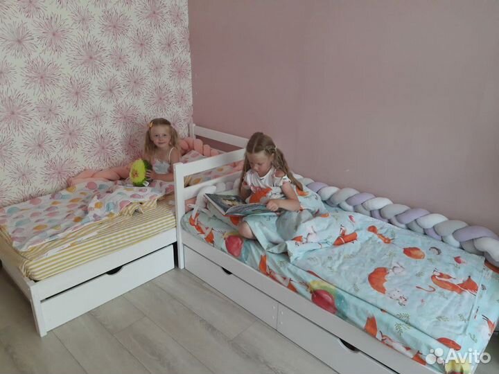 Детская кровать с ящиками