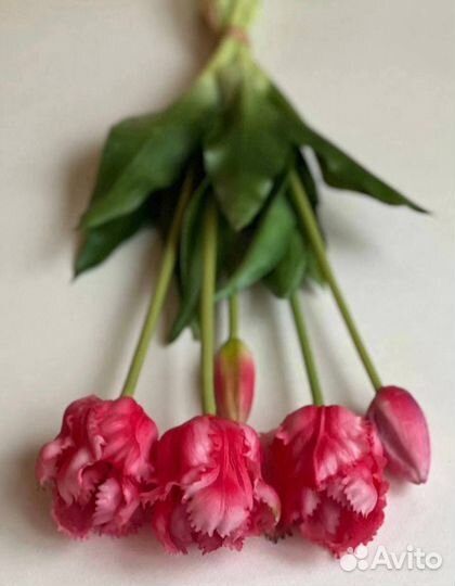 Искусственные тюльпаны