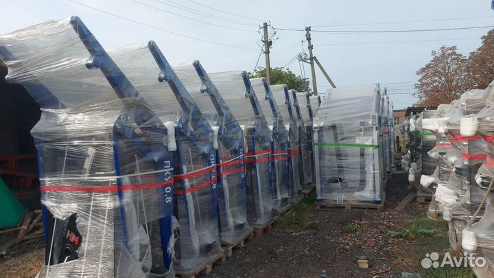 Погрузчик пку-0,8 Агромаш-Комплект (мтз)