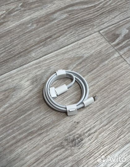 Оригинальый провод iPhone