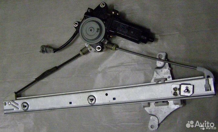 Стеклоподъемник toyota передний 6982020300