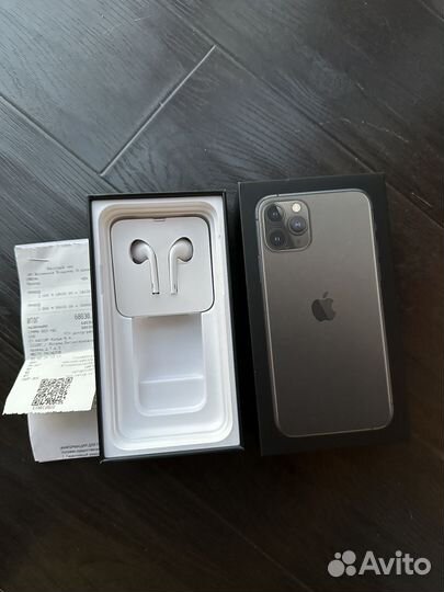 iPhone 11 Pro, 64 ГБ