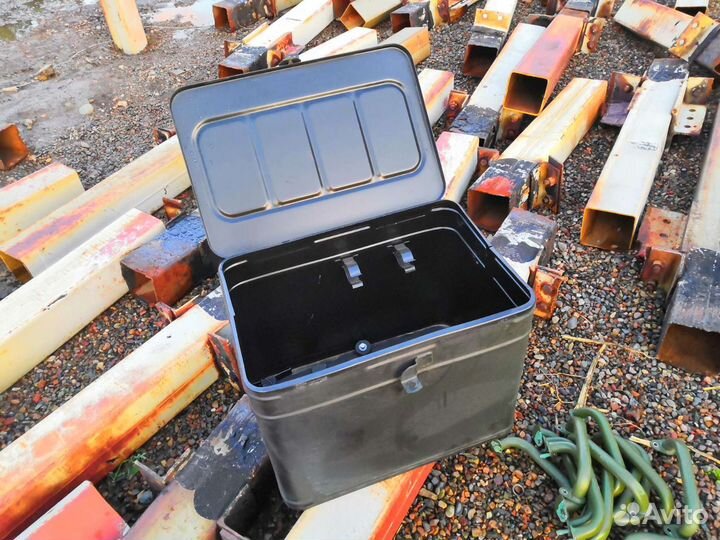 Ящик металлический