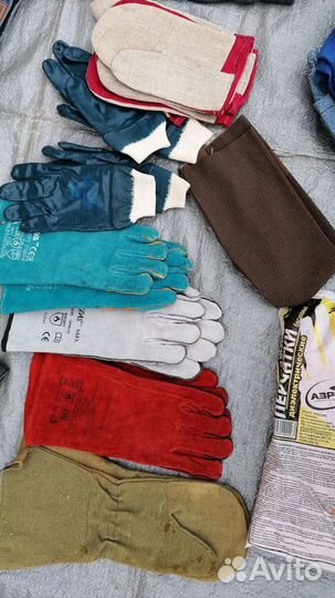 Перчатки