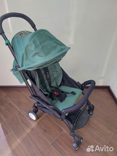 Коляска прогулочная Yoya