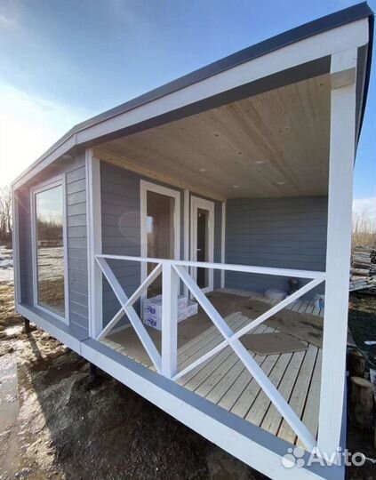 Каркасная баня с террасой