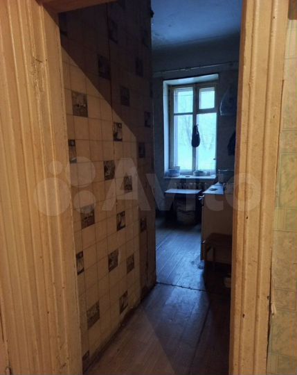 Комната 15 м² в 4-к., 2/2 эт.