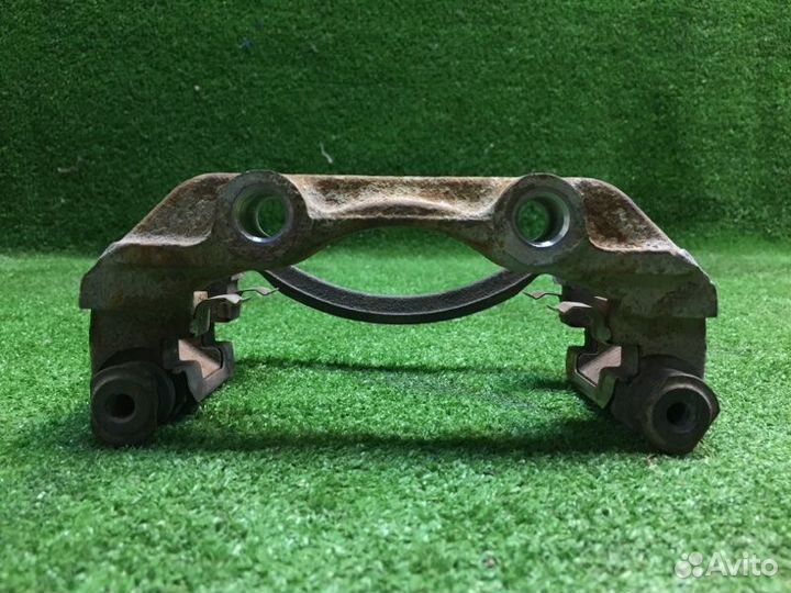 Скоба тормозного суппорта Daewoo Nexia 1.6 F16D3