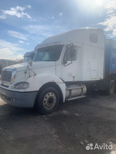 Freightliner Columbia, 2003