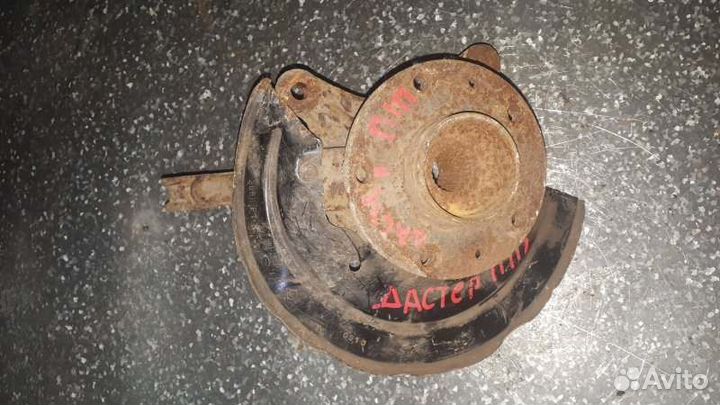 Кулак поворотный передний правый Renault Duster