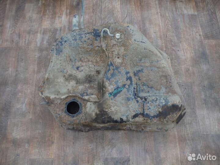 Бак топливный Mitsubishi Galant 7 1996