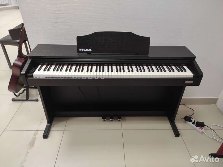 NUX WK-400 - цифровое пианино, 88 клавиш
