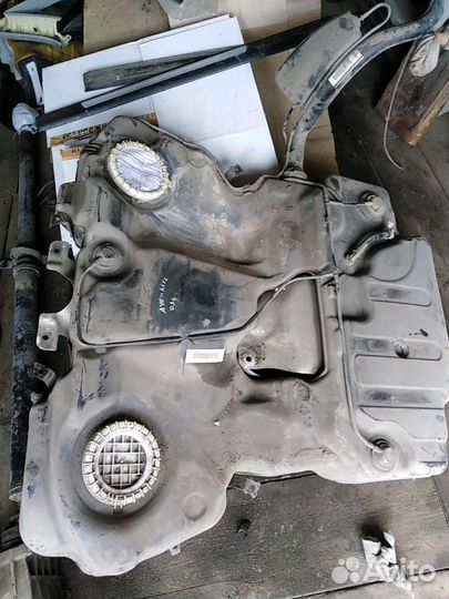 Бензобак Audi а6 с6