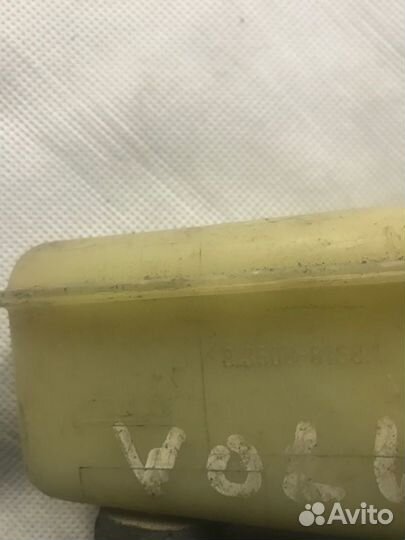 Главный тормозной цилиндр Volvo 740 744 1991