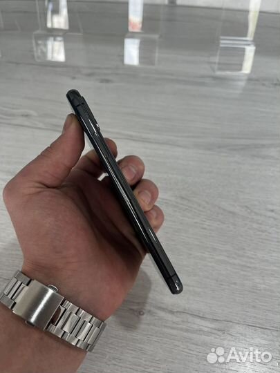 iPhone X, 64 ГБ