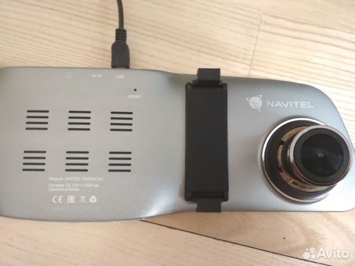 Видеорегистратор зеркало navitel DMR300NV 2 камеры