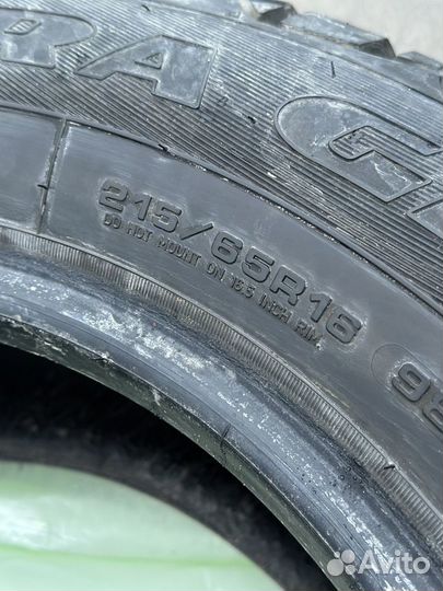 Goodyear Ultragrip 600 215/65 R16