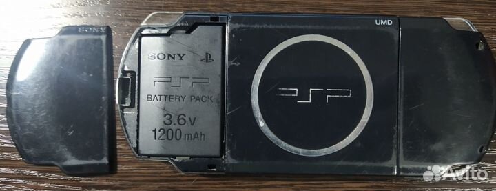 PSP 3008 + 99 игр