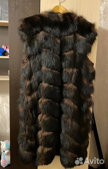 Меховая жилетка песец