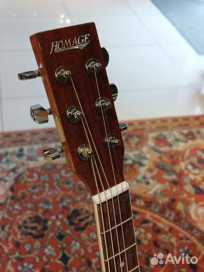 Акустическая гитара Новая