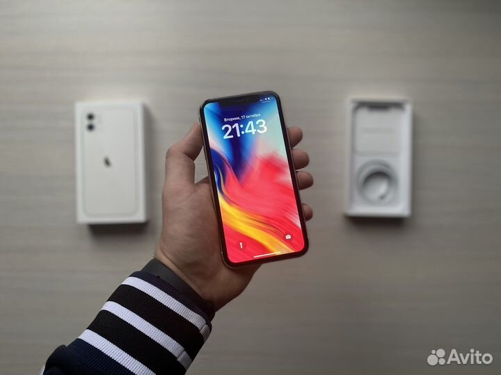 iPhone 11, 64 ГБ