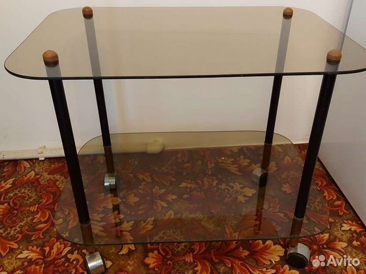 Журнальный столик