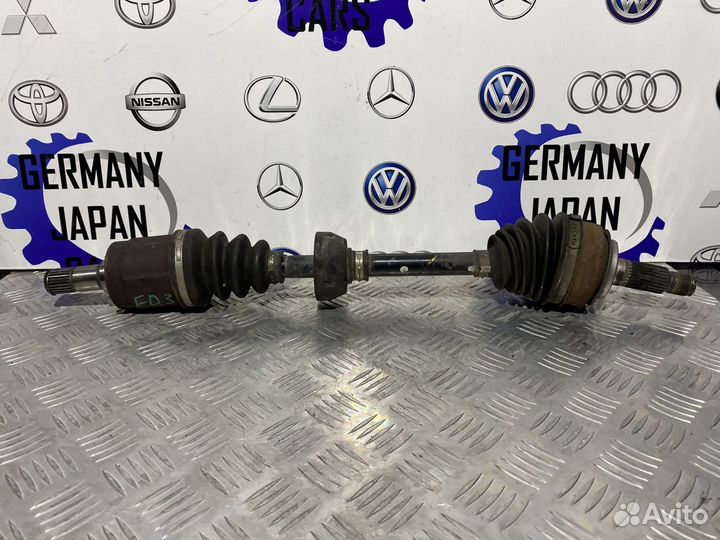 Привод передний левый Honda Civic 8 4D 1.3 Hybrid