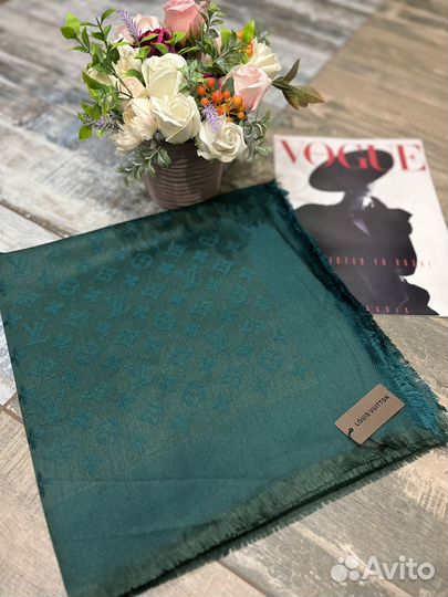 Платок шаль Louis Vuitton зеленый малахит