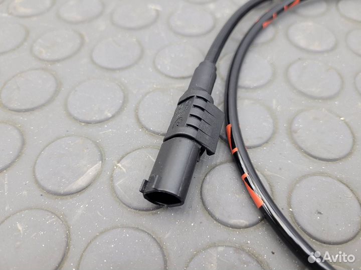 Датчик ABS передний Mercedes-Benz W463