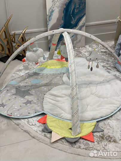 Продам коврик для младенца (гимнастический)