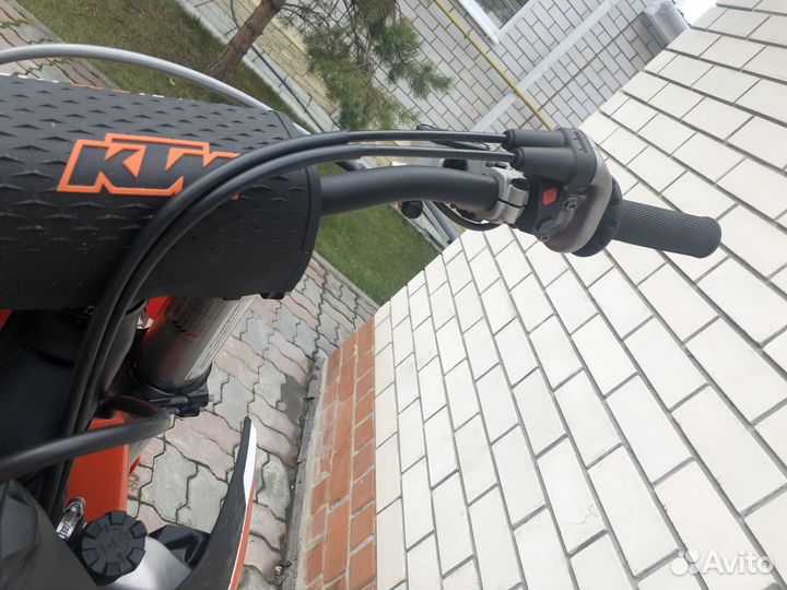 Продам мотоцикл KTM 350 SX F