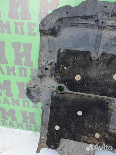 Пыльник двигателя Lexus Ls 2007