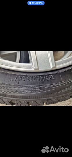 Toyo DRB 235/45 R19 95V