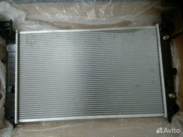 Радиатор охлаждения шевроле кадиллак