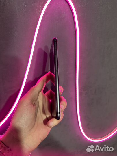 iPhone 8 Plus, 64 ГБ