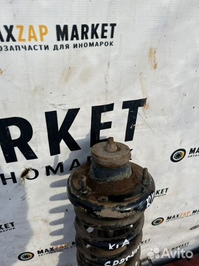 Амортизатор передний правый Kia Sportage 2.0 2002