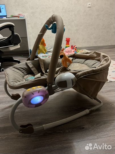 Шезлонг детский