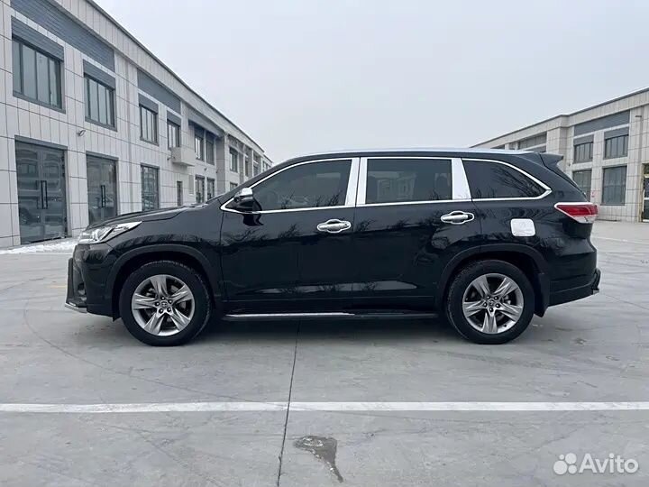 Toyota Highlander 2.0 AT, 2021, 84 000 км