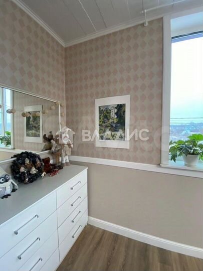 Дом 240 м² на участке 8 сот.