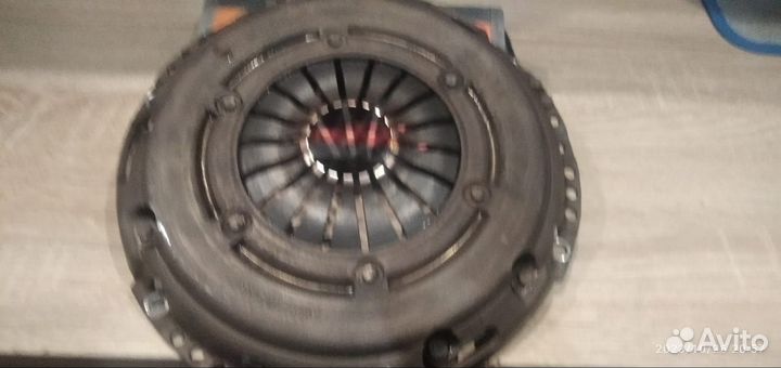 Корзина сцепления на Wolkswagen Polo 5