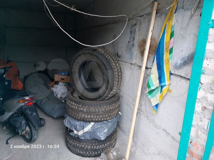 Гараж, > 30 м²